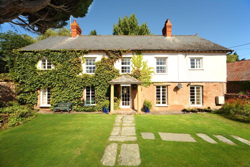 Catwell House Bed & Breakfast Williton Екстериор снимка