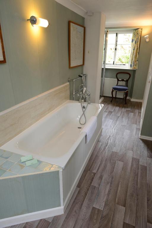 Catwell House Bed & Breakfast Williton Стая снимка
